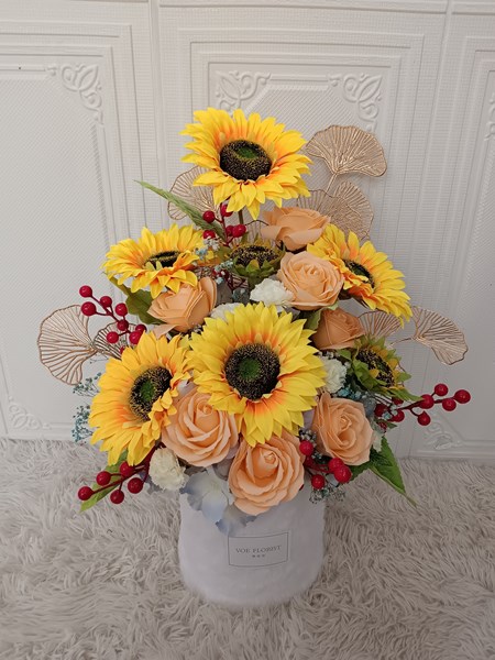 Artificial Flower